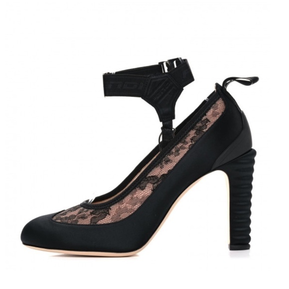 NWT FENDI Black Lace And Satin Pumps Hills With Removable Garter Belt - 6 - Picture 1 of 9